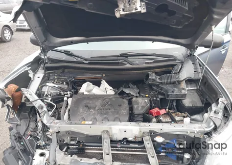 2016 Mitsubishi Outlander Es z USA, uszkodzony, nr VIN JA4AD2A31GZ008377